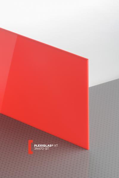 Plexisklo extrudované PLEXIGLAS XT červená 3N670 síla 3mm, 1520x2050