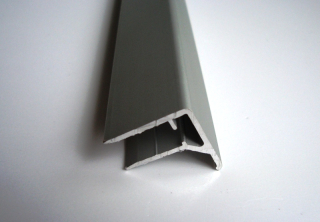 Ukončovací AL U profil s prodlouženou hranou - stříbrný ELOX na 16mm 