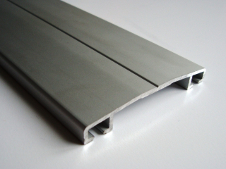 Krycí oblá hliníková lišta šíře 60mm, stříbrný ELOX